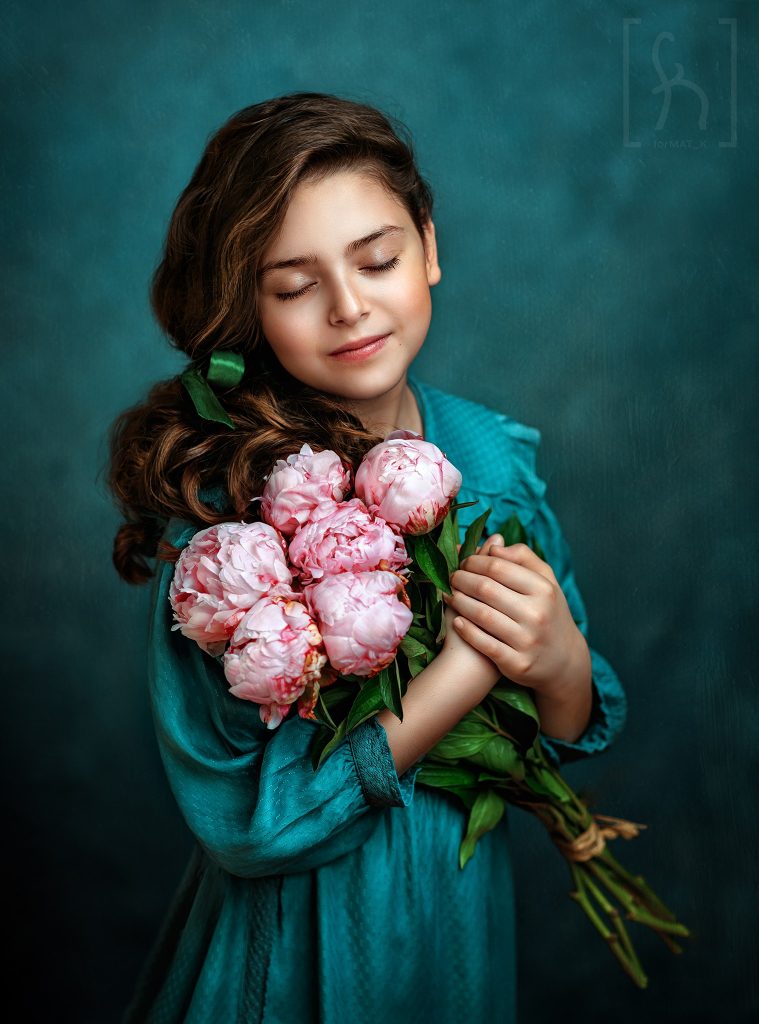 Portret Julii z kwiatami